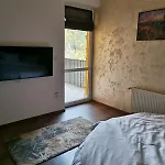 Amazing Brownie By Miro Apartment